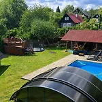 Stikov V Podkrkonosi Lägenhet