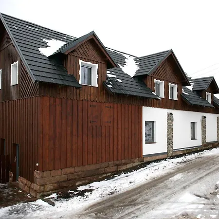 štikov V Podkrkonoší * Nová Paka